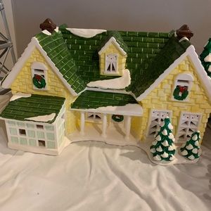 Snow Village - Nantucket Renovation (In original box)